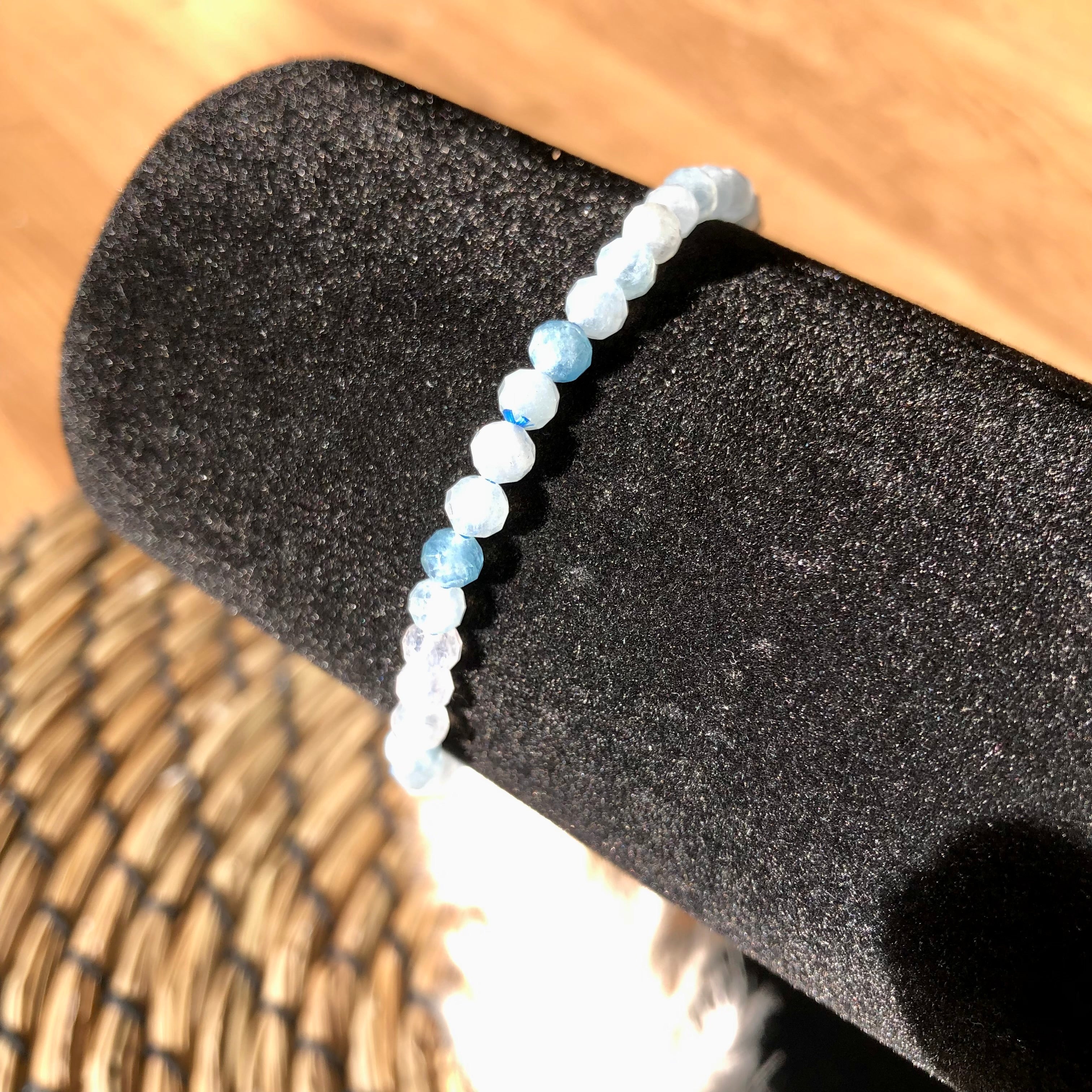 Aquamarin Kugelarmband facettiert