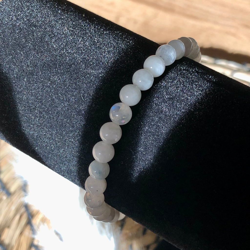 Regenbogen Mondstein Armband mit blauem Flash