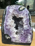 Amethyst Kathedrale mit Zuckerüberzug und Petroleum Quarz